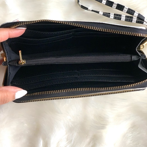 Target Long Wallet - Picture 6 of 7